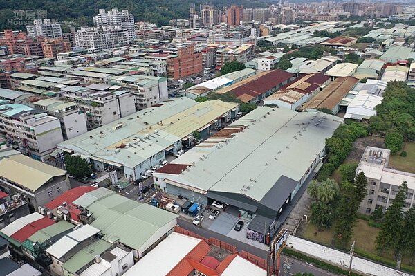 世邦魏理仕宣布,公開標售位於新北市塭仔圳重劃區精華土地,土地面積總計約3159坪,標售底價為9億7930萬。照片世邦魏理仕提供