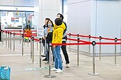 武漢肺炎肆虐　收假高峰高雄車站人潮稀落