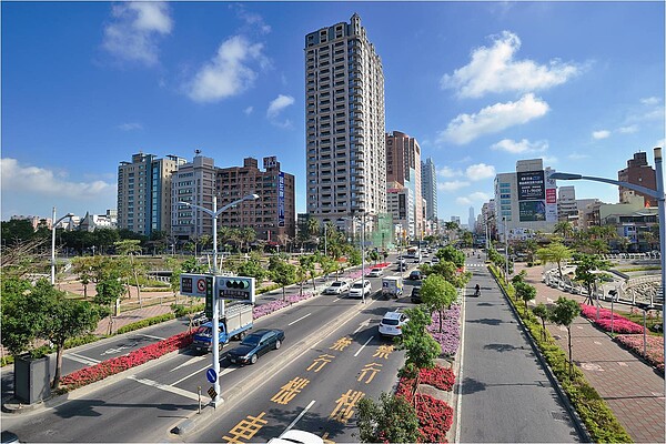 高雄市房價基期低,去年漲幅相對台北明顯,建商樂觀推測今年會繼續上演補漲戲碼。(圖/好房資料中心)