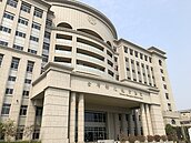 鋸毀鄰家樹木39棵　男判賠25萬