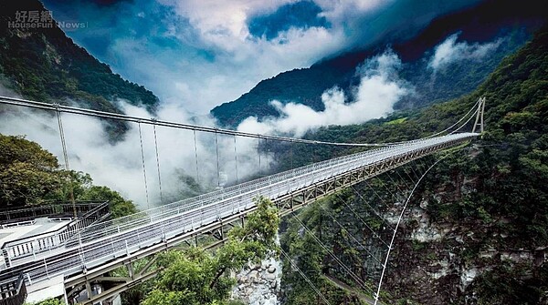 內政部表示,全新的太魯閣峽谷「山月吊橋」,將於今年下半年開放。照片內政部提供
