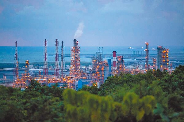 大林蒲長年受石化、重工業包圍,生活條件惡劣。圖/記者袁庭堯攝