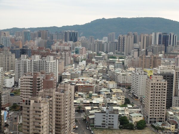 台北市府打算從明年開始，將單一且自住房屋實質稅率從現行的1%，調降為0.6％。 圖／聯合報系資料照片