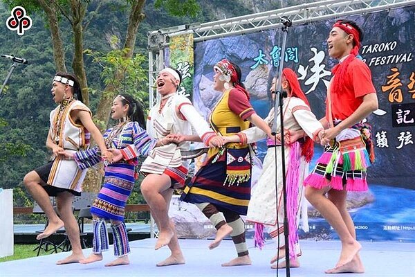 觀光局18日宣布,航空公司將在10至11月間開出19架次韓國直航花蓮班機。圖/中時報系資料照片