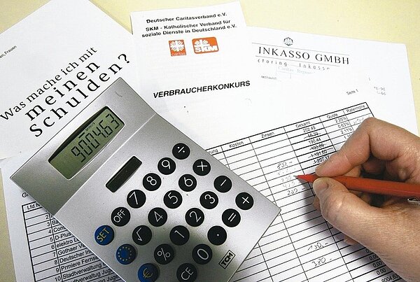 40年期房貸再掀熱潮,銀行業者建議,長天期房貸有降低期付金優點,但仍應保留提前償還彈性。 聯合報系資料庫