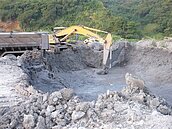 新竹土資場販售假棄土證明　調查局大搜索