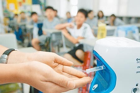 今年腸病毒併發重症案例創下近七年新高,勤洗手才能降低傳染機會。(本報資料照片)