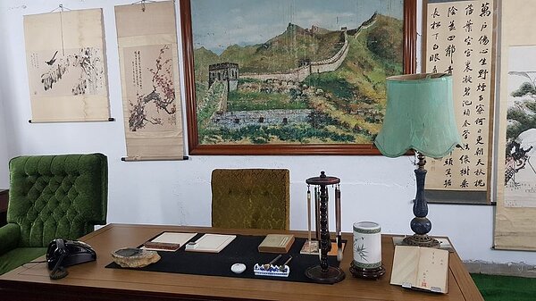 新店胡璉故居紀念館揭牌,展出多項戰役文物。圖/新店張芳琪提供