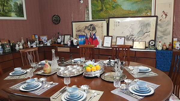 新店胡璉故居紀念館揭牌,展出多項戰役文物。圖/新店張芳琪提供