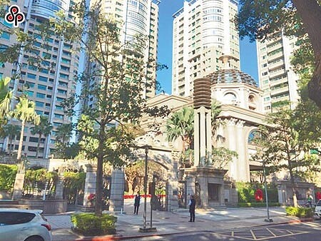 宏盛帝寶預鑄帷幕牆工程即由潤弘精密施工。(本報資料照片)