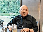 南山二度面試　尹衍樑有信心