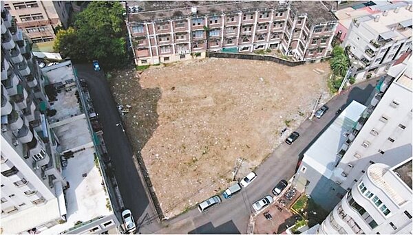 高市府加速「公設保留地」解編,圖為湖內大湖地區的公設保留地,也在解編範圍內。 圖/高雄市都發局提供