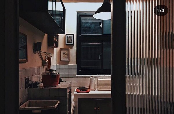 台南市有特色的民宿相當多,吸引不少遊客入住,但目前仍有不少面臨無法合法化的困境。 圖/取自謝宅臉書