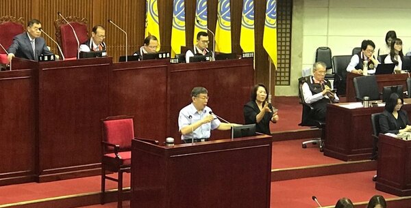 台北市長柯文哲下午赴議會總質詢。記者楊正海／攝影