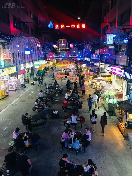 台中市一中街商圈。 好房網News記者楊欽亮 / 攝影