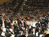 全台最特殊　衛武營音樂廳可以面向指揮坐