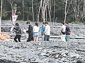 墜橋意外　奧萬大遊樂區全面安檢