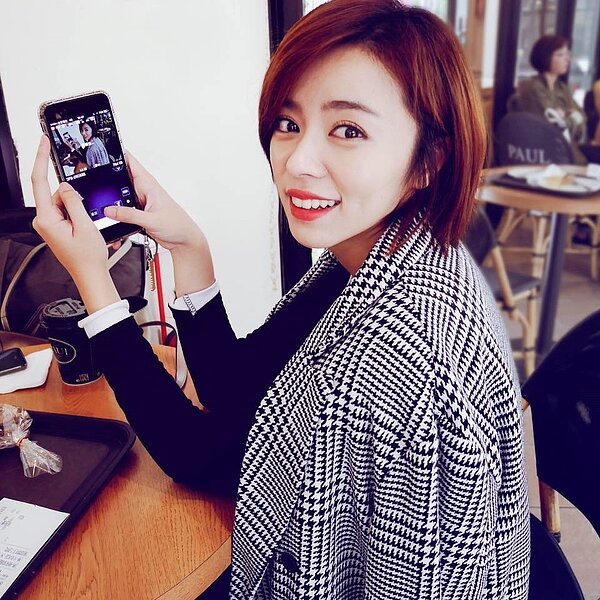 王瞳遭馬俊麟妻提告。圖/摘自臉書