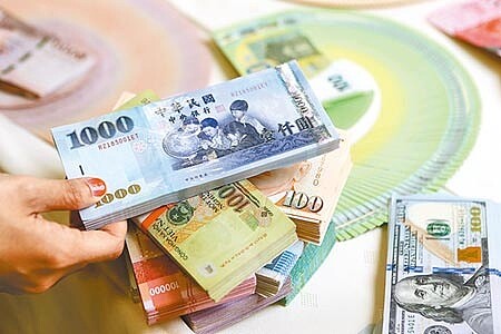 陸美貿易戰和談有譜,推動亞幣反攻,人民幣升「破7」,新台幣則在熱錢助攻下,創逾16個月新高。(本報資料照片)