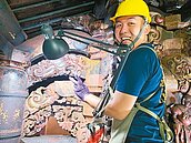 高雄代天宮　傳統工法修復彩繪