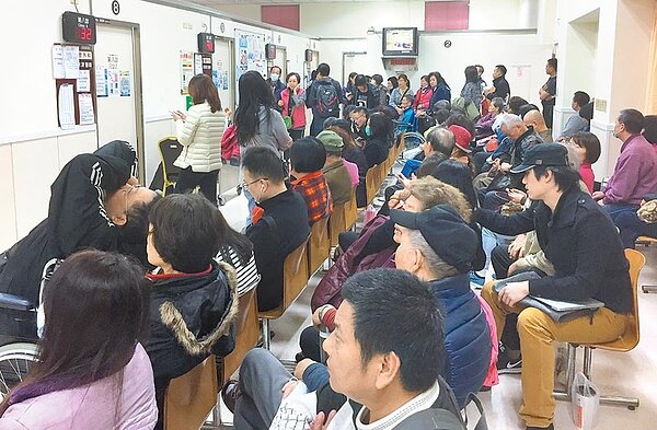 諾羅群聚創三年新高,疾管署提醒,要勤洗手,尤其海鮮要煮熟才能食用。(本報資料照片)