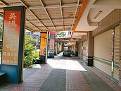 學校停辦　大學城周遭商圈嘆無人