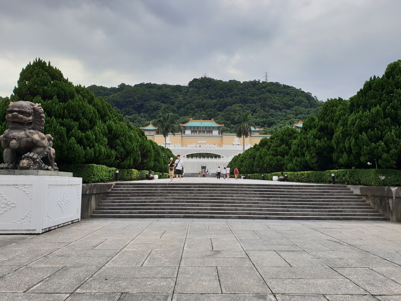 為鼓勵國人進博物館參觀，故宮預計明年推出「愛台灣博物館卡」，卡友一年可無限次數逛全台10座國立博物館。圖／記者陳宛茜攝影