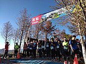 合歡山馬拉松賽起跑　2千名選手直奔3275公尺高山