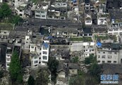 四川地震逾157死　傷者逾5000