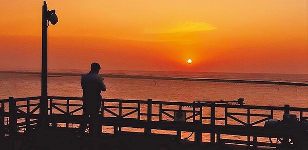雲林四湖等沿海夕照美不勝收。（許素惠攝）