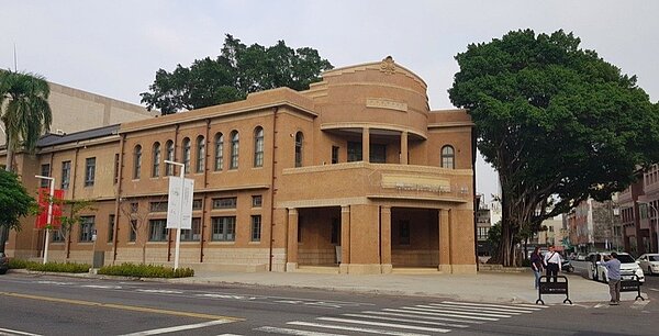 台南市舊警局列入市定古蹟,經台南市政府改裝,搖身一變成為台南美術館1館。 圖/聯合報系資料照片