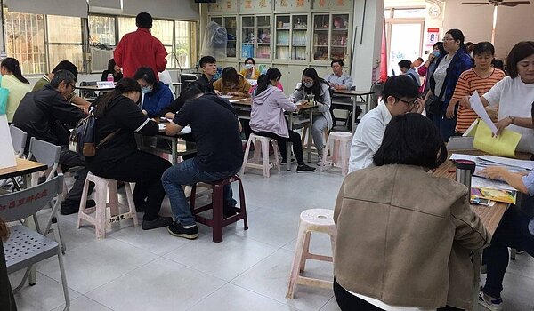 高雄市勞工局本周舉辦8場徵才,共有44家廠商釋出1000個以上職缺。圖/高雄市勞工局提供