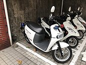 花200多萬引進Gogoro警車　里程受限基層不敢騎