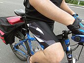 男胯下起疹羞就醫　拖成腺癌轉移脊椎