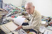 60年剪報成痴　80歲翁家有寶山各地慕名