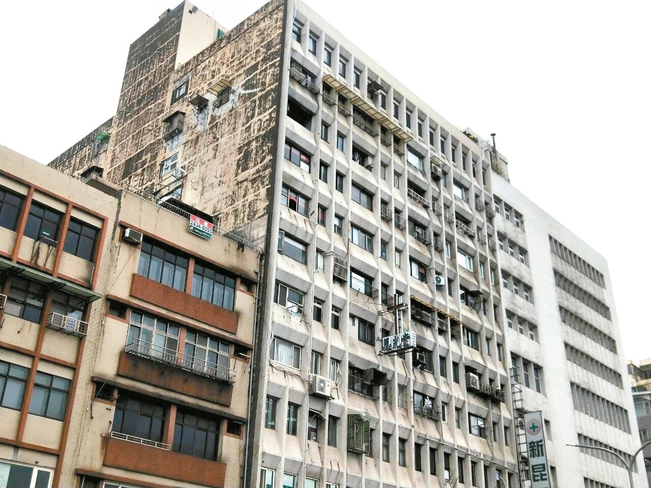 基隆永隆大樓都更拉皮走了9年,終於定案,成為全市首件獲中央補助651萬元,29日動土。 圖/記者游明煌攝影