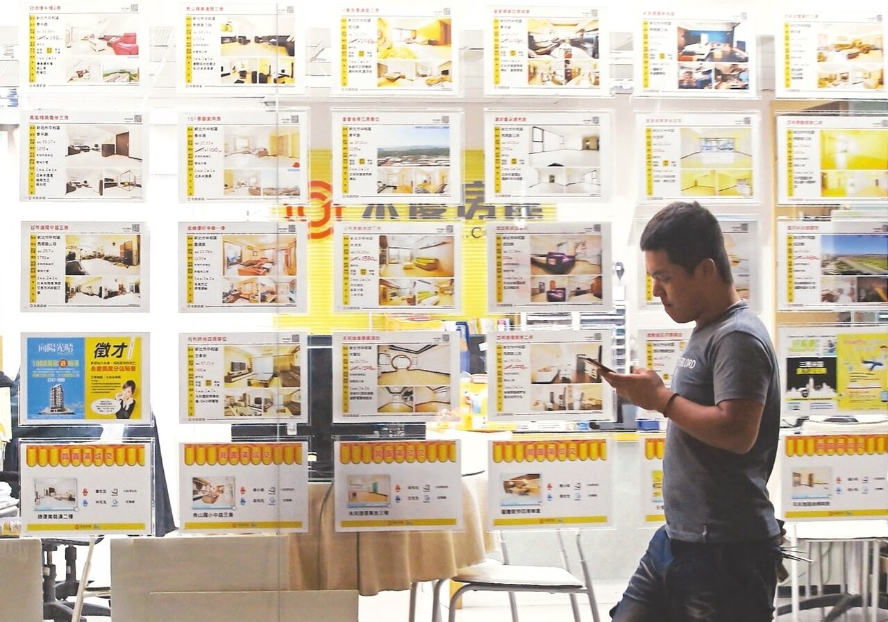 年輕人不買或買不起，土地持有人年齡板塊移動偏向高齡化。 圖／聯合報系資料照片