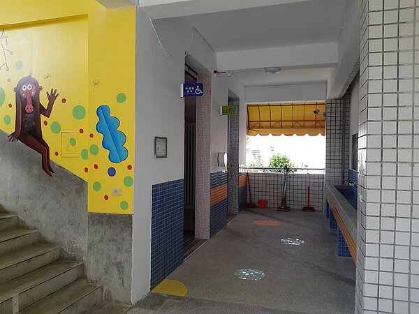 補強工程經美化外牆,改善校園氛圍。圖/教育局提供