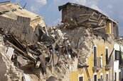 阿爾巴尼亞規模6.4淺層強震　至少140傷1人恐慌跳樓亡