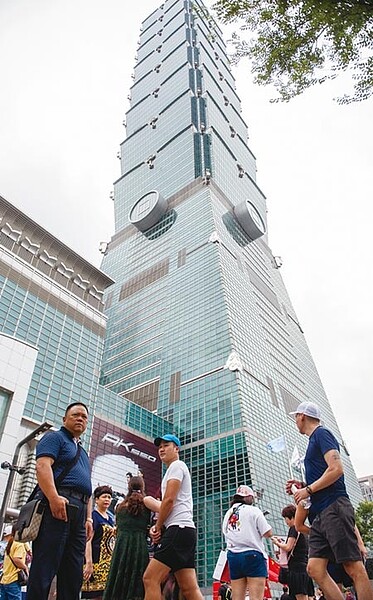 台北市A辦供給短缺，101大樓實價揭露租金行情已連續五年走揚。圖／本報資料照片 