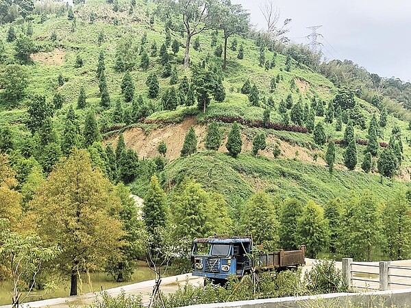 苗栗縣山坡地面積占88%,山坡地整地、開發,需事先申報並通過審查。(苗栗縣政府提供/巫靜婷苗栗傳真)