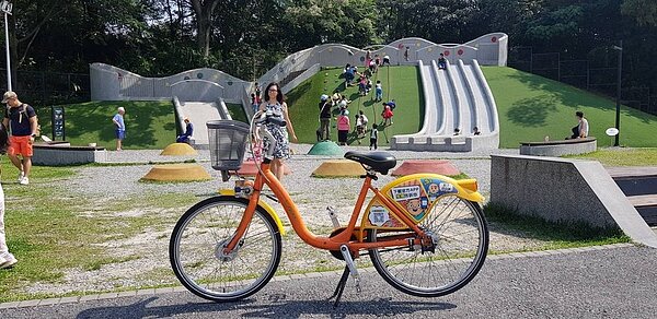 斬龍山遺址文化公園YouBike租賃站。圖/新北市交通局提供