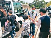 雙北、基隆掃墓專車接駁　今年人潮減
