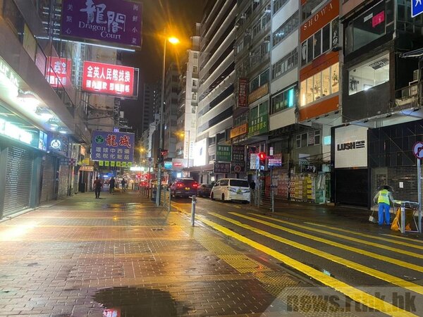 香港禁4人以上公眾聚集，旺角街頭冷清。香港電台