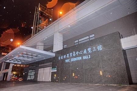 土地買賣市場在建商、壽險業搶進下,交易熱絡,並在世貿三館地上權案挹注下,單季交易額一舉衝破800億元,創下歷史新高。(本報資料照片)