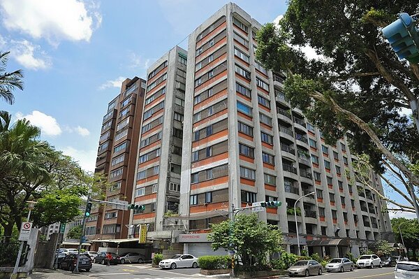 富錦街,老公寓。(好房News記者陳韋帆/攝影)