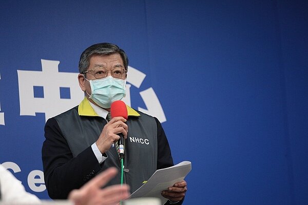 外傳芬蘭疑似受政治壓迫,拒收台灣捐贈的口罩,對此,外交部政務次長謝武樵(圖)今天下午在記者會中表示,媒體報導芬蘭口罩與事實不符。圖/指揮中心