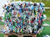 神奇酵素救地球　10小時內分解1公噸塑瓶