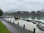 全台唯一浮筒自行車牽引道！　碧潭浮筒橋重新開放