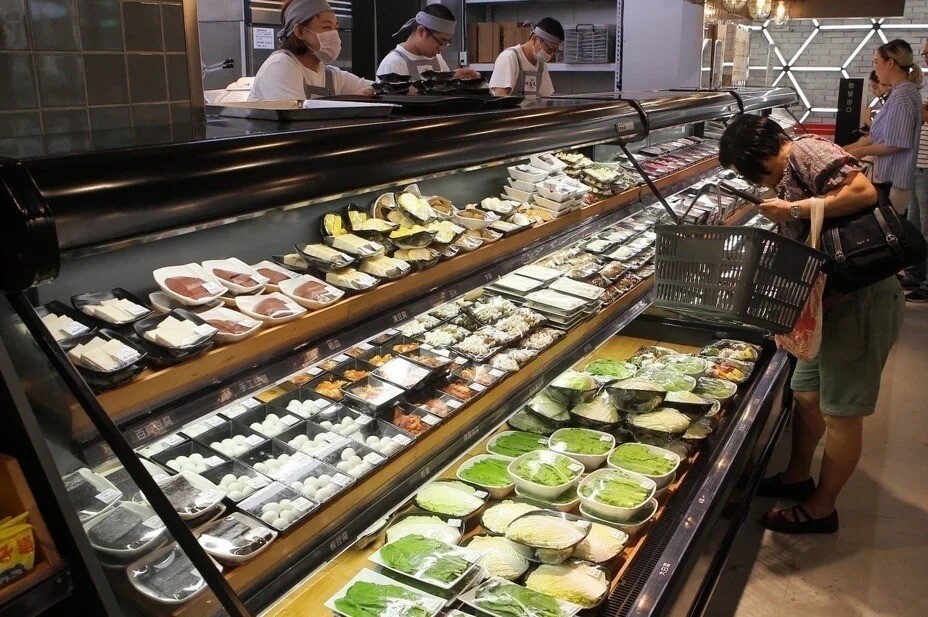 祥富水產開創了火鍋超市的用餐風潮。記者陳睿中/攝影